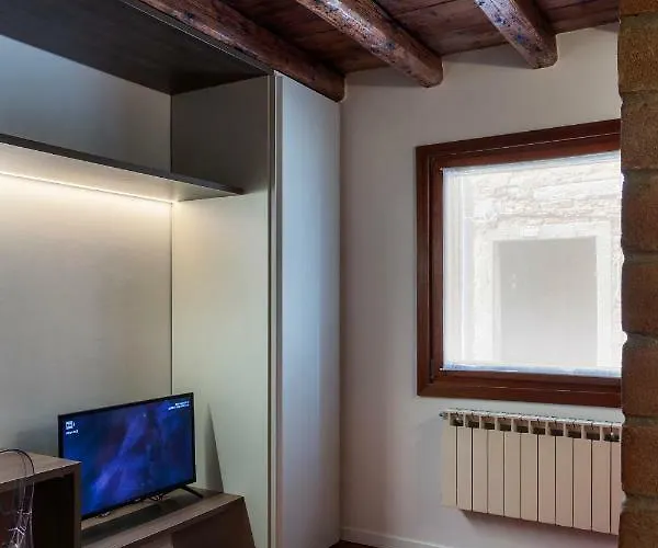 Antico Caminetto Biennale Appartement