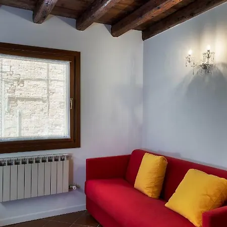 Antico Caminetto Biennale Lägenhet *