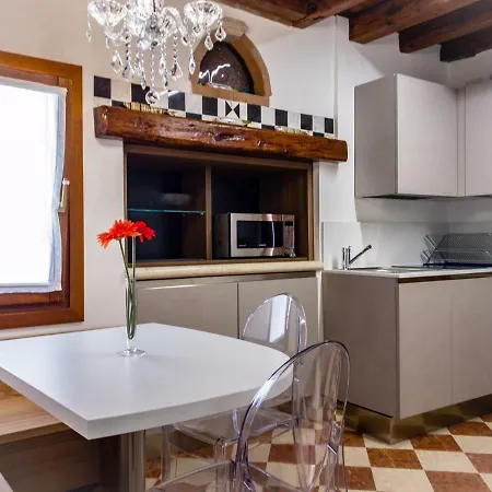 Apartmán Antico Caminetto Biennale